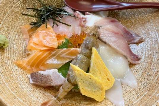 かろいちの海鮮丼